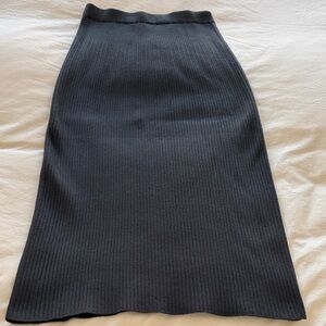 Knit maxi skirt